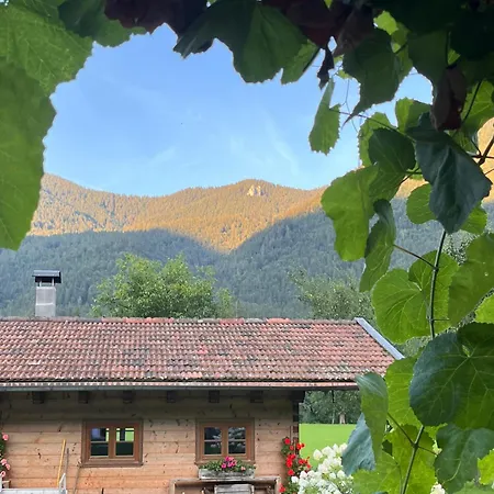 Gaestehaus Zum Thoma *