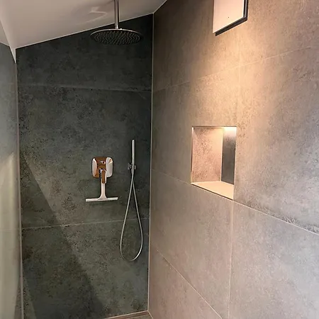 شقة Gaestehaus Zum Thoma كريوث