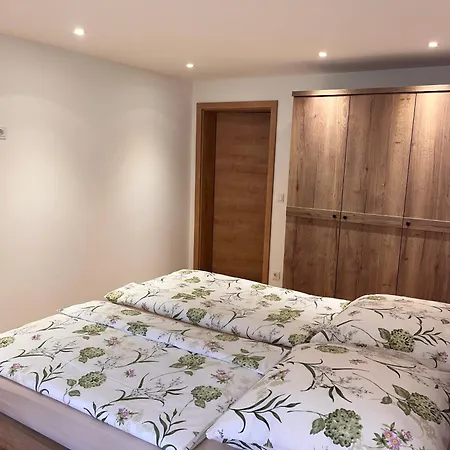 Apartment Gaestehaus Zum Thoma Kreuth