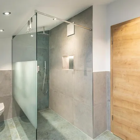 Gaestehaus Zum Thoma شقة