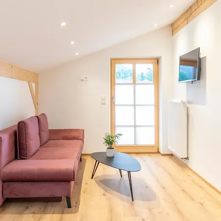 Gaestehaus Zum Thoma 아파트