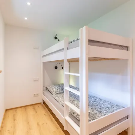 Gaestehaus Zum Thoma شقة