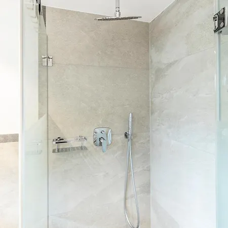 Gaestehaus Zum Thoma شقة كريوث